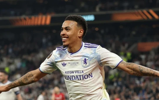 Chelsea chiêu mộ Morgan Rogers với giá 117 triệu bảng, phá kỷ lục bóng đá Anh