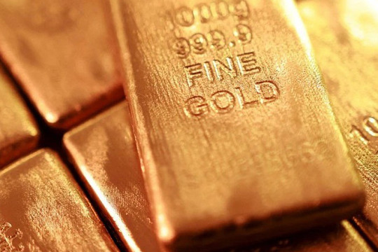 Giá vàng sáng 20/7 lại thủng 4.000 USD