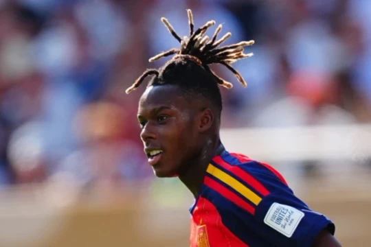 Arsenal tái khởi động thương vụ Nico Williams, Barcelona quyết định tương lai Ferran Torres