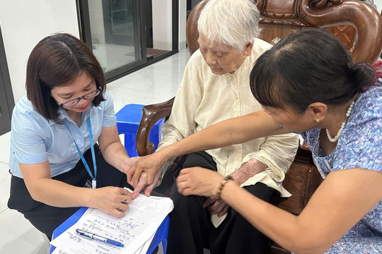 Hà Nội: Lợi dụng đợt cao điểm bổ sung hồ sơ BHXH để lừa đảo, người hưởng lương hưu tuyệt đối không làm 6 việc này