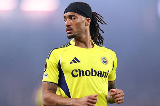 Archie Brown: Mảnh ghép hoàn hảo kế thừa Luke Shaw và tham vọng tái thiết cánh trái Man Utd