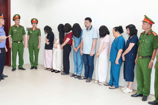 Bơm sữa đậu nành giả mủ: Chiêu trò 'vẽ bệnh' rùng mình tại Phòng khám Đa khoa Y học Nghệ An