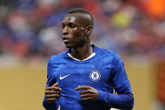 Aston Villa chốt hạ Alejandro Garnacho, tiếp tục tấn công Chelsea với 3 thương vụ bom tấn