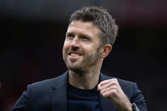 Bản thiết kế của Michael Carrick và 4 bản hợp đồng 0 đồng giúp Man Utd đấu Arsenal