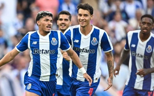 Porto quật ngã dàn cầu thủ trẻ Aston Villa 2-1 tại Estadio do Dragao