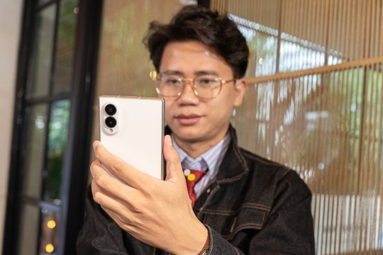 Galaxy Z Fold8: Chiếc ‘tablet mini’ gập khiến người dùng điện thoại thanh phải suy nghĩ lại