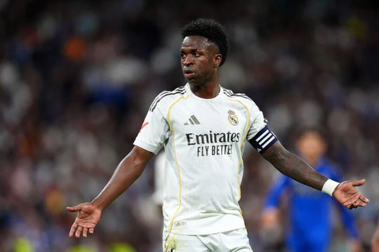 Cạm bẫy Vinicius Junior: Lý do Manchester United cần né tránh để Arsenal ôm rủi ro