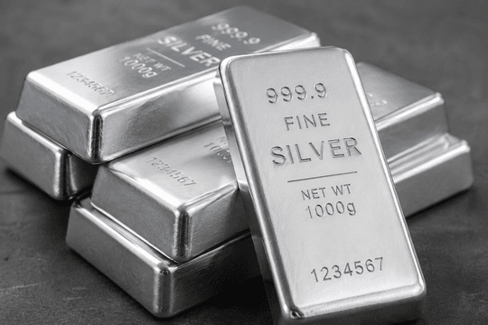 Quỹ iShares Silver Trust bán ròng 17 tấn bạc, giá chốt tuần sát 58 USD/ounce