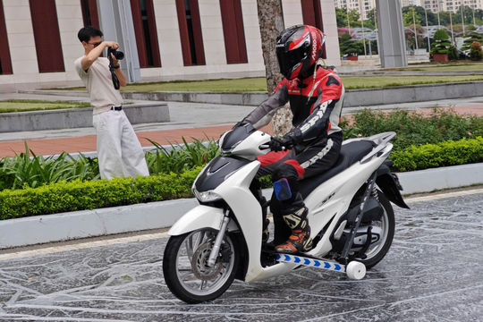 Trang bị phanh ABS giúp giảm gần 30% tai nạn xe máy tại Việt Nam