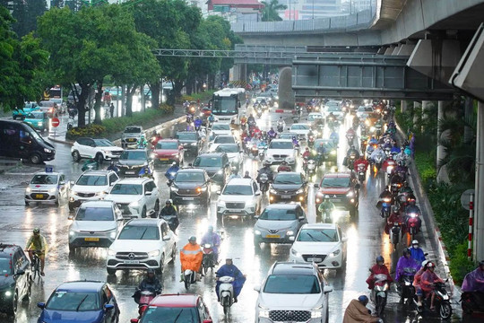 Nhiều khu vực mưa to sáng nay, cảnh báo sạt lở ở 10 tỉnh thành