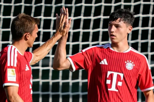 Bayern Munich thắng hủy diệt Rottach-Egern 15-0 trong trận giao hữu tiền mùa giải