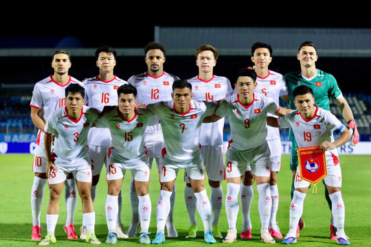 HLV Kim Sang-sik sẵn sàng tung tam tấu tấn công đấu Singapore tại ASEAN Cup 2026