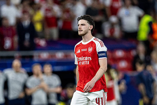 HLV Mikel Arteta lên tiếng trấn an về chấn thương của Declan Rice trước mùa giải mới
