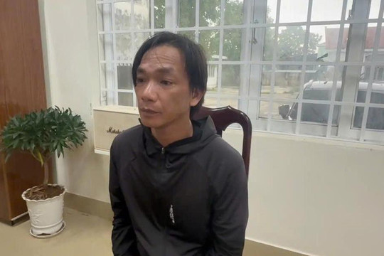 Bắt Lê Quang Nhã giới thiệu là con rể chủ tiệm vàng rồi chiếm đoạt tiền của người bán cây cảnh