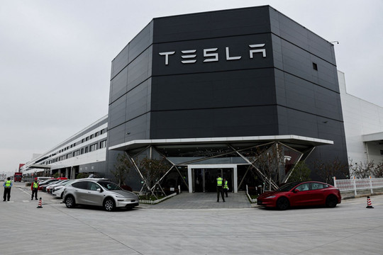 Tesla bác tin tách hoạt động tại Trung Quốc để sáp nhập với SpaceX