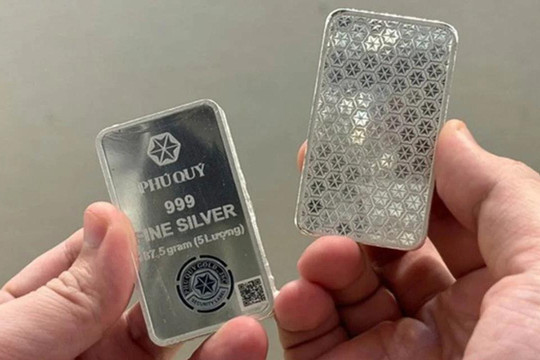 Giá bạc ngày 1/8 điều chỉnh, niêm yết tại Tập đoàn Phú Quý ở mức 2,214 triệu đồng/lượng