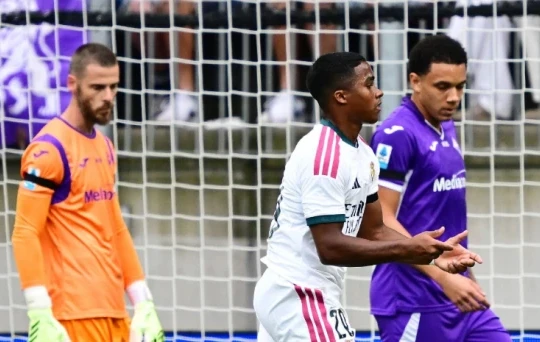 Real Madrid hòa Fiorentina 2-2: Màn trình diễn của Endrick và bài toán thể lực của Mourinho