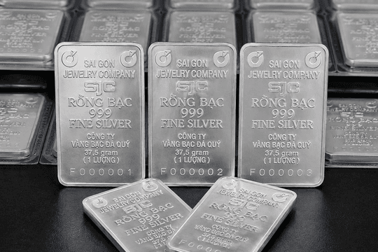Giá bạc ngày 4/8: Niêm yết thế giới ở 58,06 USD/ounce, Phú Quý bán ra 2.211.000 đồng/lượng