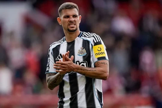 Arsenal hoàn tất thỏa thuận Bruno Guimaraes và chuẩn bị bổ sung thêm hai tân binh