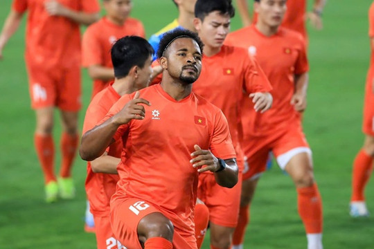 HLV Kim Sang-sik xoay tua đội hình trận Việt Nam đấu Campuchia tại ASEAN Cup 2026