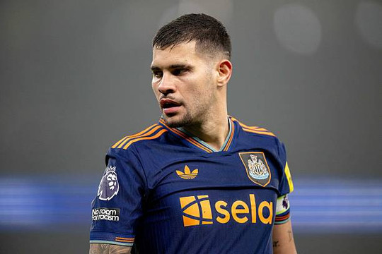 Arsenal hoãn công bố bom tấn Bruno Guimaraes 75 triệu bảng vì vướng mắc thủ tục hành chính