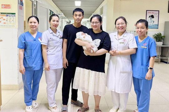 Hơn 60 ngày giành sự sống cho bé sinh non 26 tuần