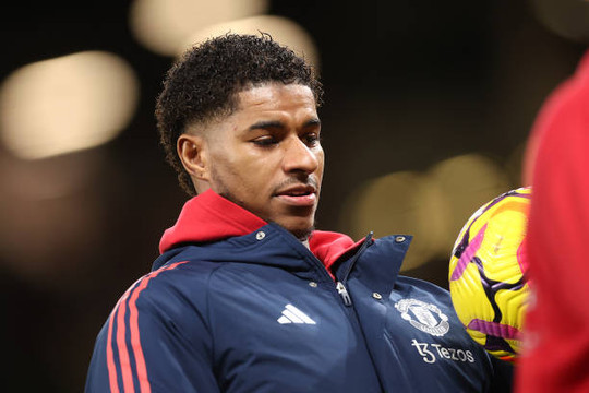 Lỗ hổng từ hợp đồng cũ trói buộc Manchester United trong nỗ lực thanh lý Marcus Rashford