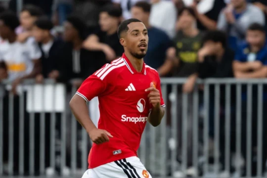 Youri Tielemans tỏa sáng ngày ra mắt Man Utd: Mảnh ghép hoàn hảo cho HLV Michael Carrick