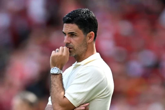 HLV Mikel Arteta tái thiết toàn diện đội hình Arsenal sau khi vồ hụt Vinicius mùa hè 2026