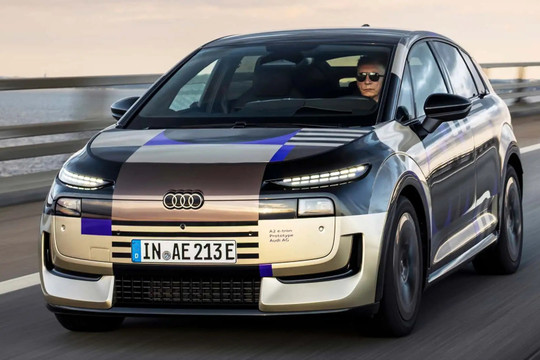 Tin xe 13/8: Audi A2 e-tron chạy 450 km/lần sạc, Jetta M6 cấu hình độc lạ