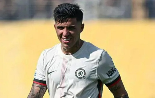 Chelsea chốt hạn 17h thứ Sáu cho Man City vụ Enzo Fernandez với mức phí 120 triệu bảng