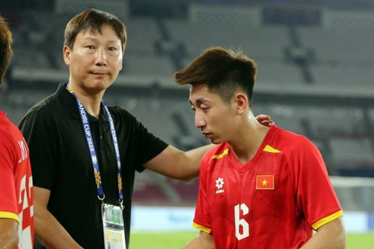 Tuyển Việt Nam tái đấu Malaysia ở bán kết ASEAN Cup 2026: HLV Kim Sang Sik chốt bộ khung