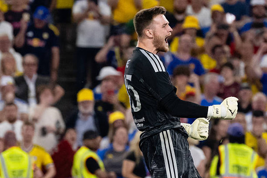 Manchester United vượt qua Leeds trên chấm 11m: Dermot Mee và sao trẻ Jack Fletcher tỏa sáng