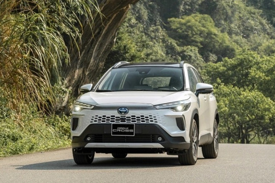 Top 10 xe Hybrid bán chạy nhất tháng 7/2026: Xe Nhật chiếm trọn danh sách