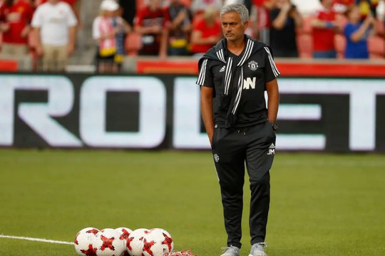 Lời tiên tri cay đắng của Jose Mourinho nghiệm đúng khi hàng loạt cựu sao MU thất nghiệp