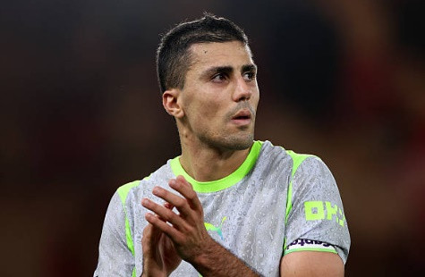 Tin chuyển nhượng 14/8: Man City ép giá Barca vụ Rodri, Amorim quyết thanh lọc AC Milan