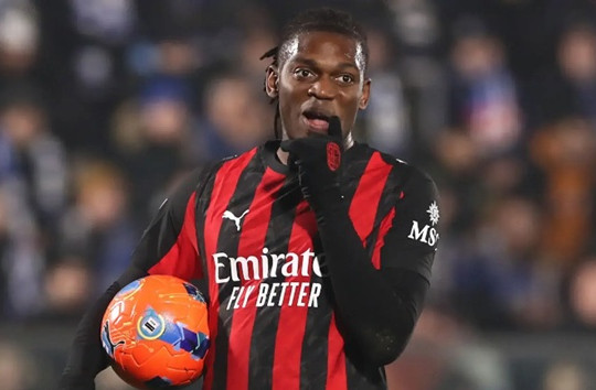 Galatasaray nối lại đàm phán chiêu mộ Rafael Leao do AC Milan đồng ý giảm giá chuyển nhượng