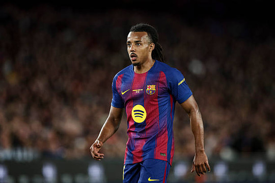 Arsenal nhắm Jules Kounde: Vì sao hậu vệ Barcelona phù hợp hệ thống của Mikel Arteta?