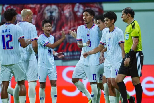 HLV Anthony Hudson biến tuyển Thái Lan thành khối thực dụng vô cùng nguy hiểm tại ASEAN Cup