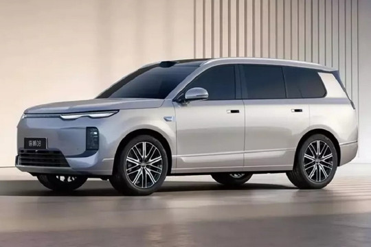 Tin xe 17/8: BYD Sealion 08 sạc pin 97% trong 9 phút, Cadillac XT5 có LiDAR