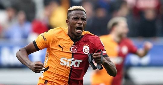 MU đánh tiếng chiêu mộ Victor Osimhen nhưng vướng rào cản 111 triệu bảng từ Galatasaray