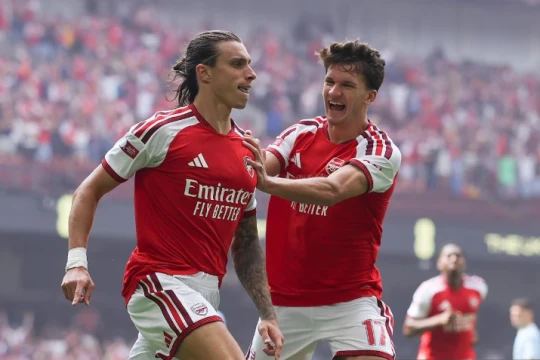 Arsenal áp đảo Man City 3-0 tại Siêu cúp Anh: Lời tuyên chiến gửi tới Premier League
