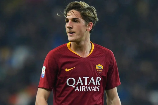 Ajax quyết chiêu mộ tiền vệ Zaniolo thay thế Mika Godts nhưng vấp phải sự cản trở từ Udinese