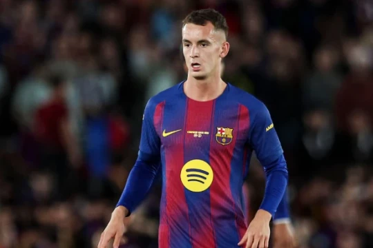 Chuyển nhượng 18/8: MU nhắm Marc Casado của Barca, Chelsea hét giá Pedro Neto 100 triệu bảng