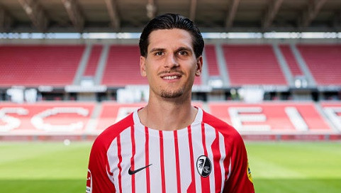 Tottenham quyết đấu Manchester United trong cuộc đua chiêu mộ Igor Matanovic từ Freiburg
