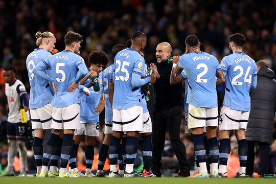 Phim tài liệu mới hé lộ những rạn nứt cay đắng và sự bế tắc của Pep Guardiola tại Man City
