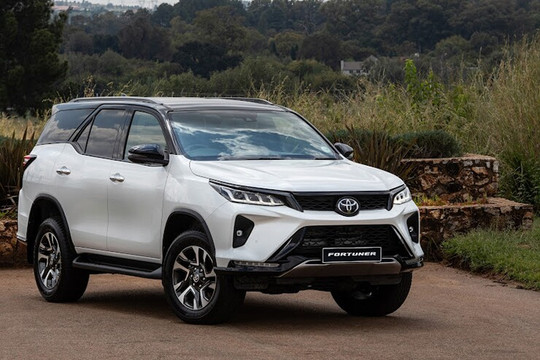 Toyota Fortuner 2026: Chi tiết giá bán, thông số và nâng cấp công nghệ mới
