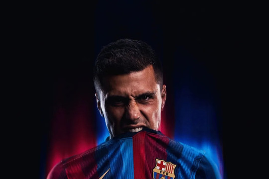 Barcelona chiêu mộ Quả bóng Vàng Rodri từ Manchester City với mức giá 65,4 triệu bảng