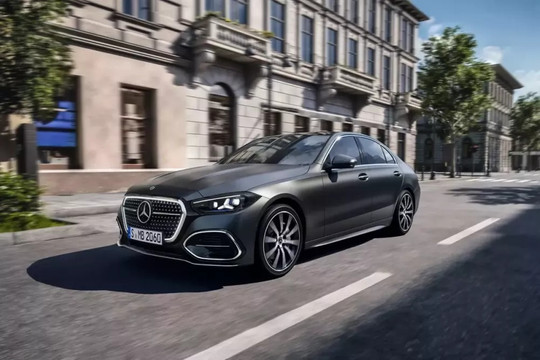 Tin xe 20/8: Mercedes-Benz C-Class 2027 thêm AI và loạt công nghệ mới