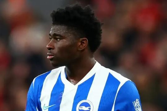Manchester United tiến rất gần Carlos Baleba giá 65 triệu bảng nhằm tái thiết tuyến giữa